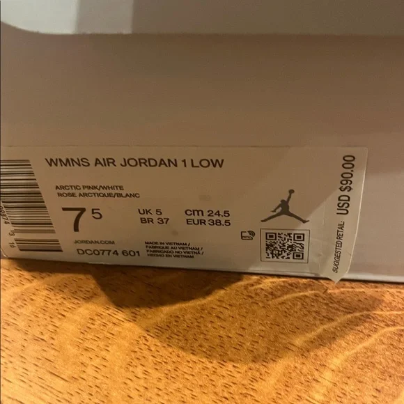 Jordan Pink and White Women's Sneakers - Picture 5 of 5